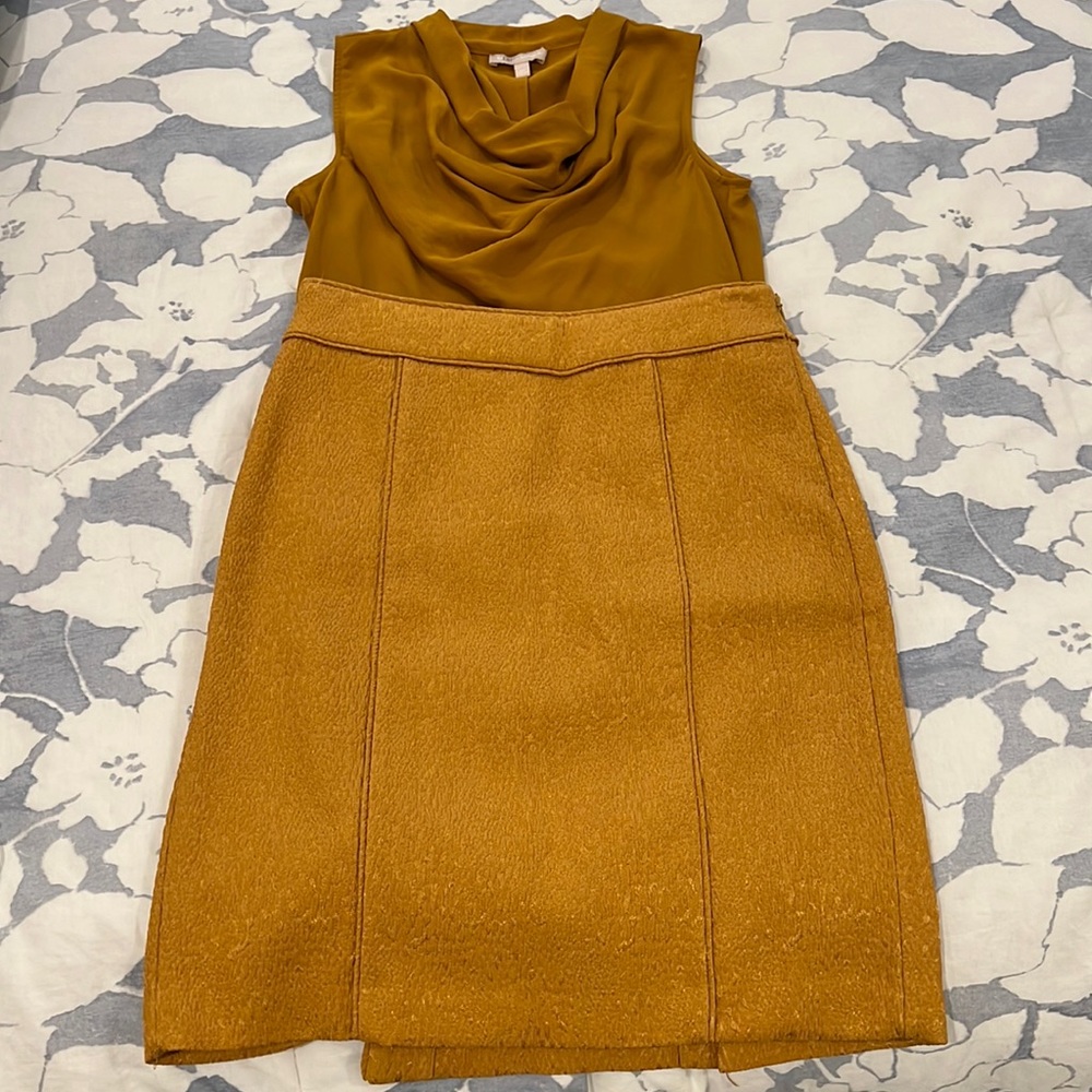 Two-piece skirt and sleeveless blouse set from banana republic.